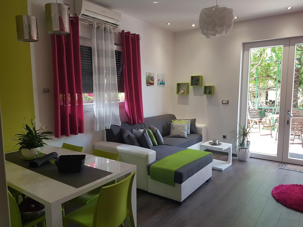 Apartment Adis 希贝尼克 外观 照片