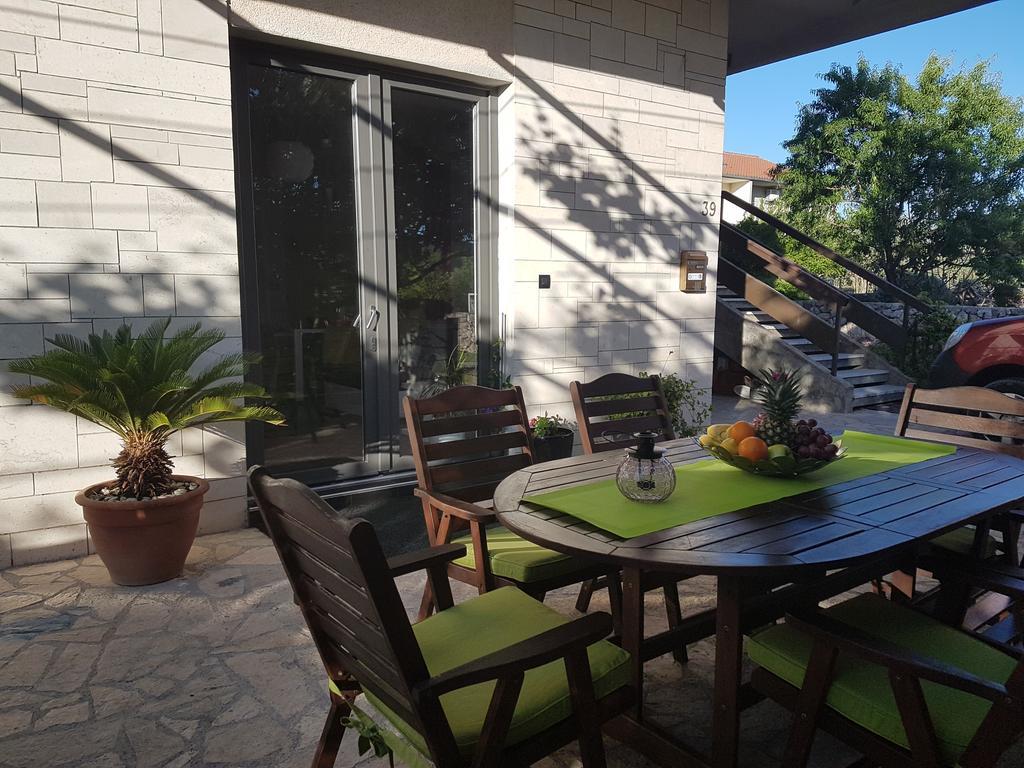 Apartment Adis 希贝尼克 外观 照片